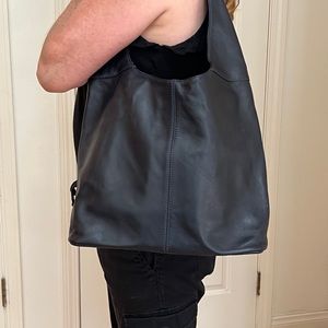 NWT, Italian Butter Soft Navy Blue Leather Hobo/Shoulder/ Slouch Handbag